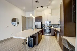 TWO Modern CozySuites at Town Lake