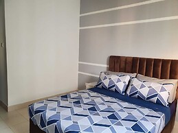 Inviting 5-bed Apartment in Luanda