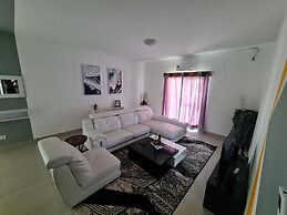 Inviting 5-bed Apartment in Luanda
