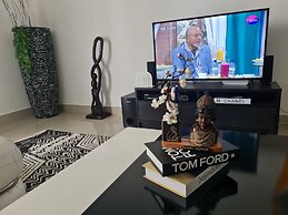 Inviting 5-bed Apartment in Luanda