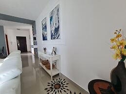 Inviting 5-bed Apartment in Luanda