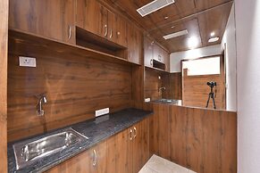 Clubhouse Hotel Morbi