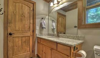 Chalet Blue Ridge in Blue Ridge