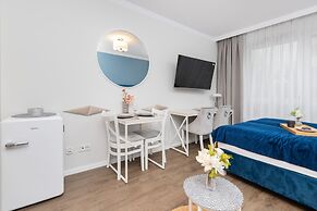 Blue Studio for 4 in Gdansk by Renters