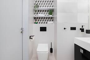 Blue Studio for 4 in Gdansk by Renters