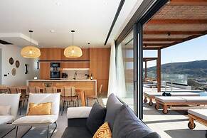 Villa Hestia - 6 Bedroom Luxury Villa With Seaview