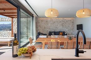 Villa Hestia - 6 Bedroom Luxury Villa With Seaview