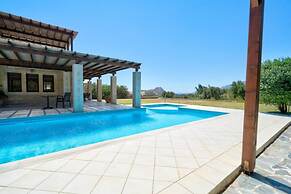 Villa Helios in Foinikas