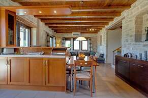 Villa Helios in Foinikas