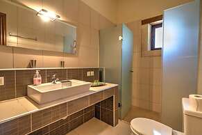 Villa Helios in Foinikas