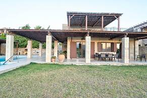 Villa Helios in Foinikas