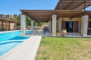 Villa Helios in Foinikas