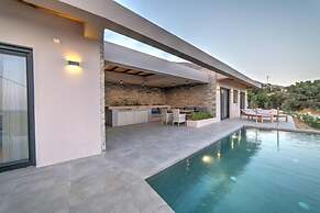 Villa Oniriko in Mariou