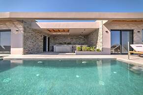 Villa Oniriko in Mariou