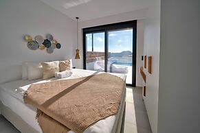 Villa Saturday in Foinikas