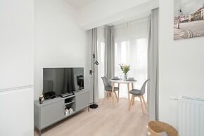 Minimalist Studios in Poznań by Renters