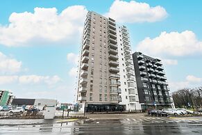 Minimalist Studios in Poznań by Renters