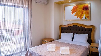 Milonas House Apartments