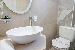 Milonas House Apartments