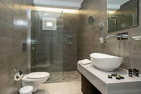 Milonas House Apartments