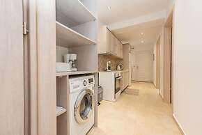 Milonas House Apartments