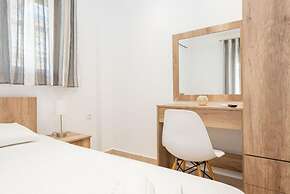 Milonas House Apartments