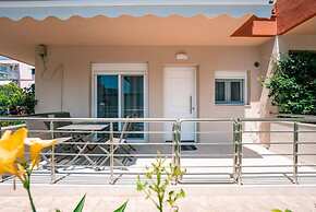 Milonas House Apartments