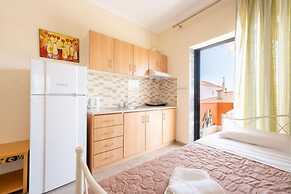 Milonas House Apartments