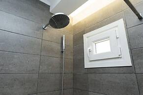 Milonas House Apartments