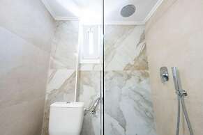 Milonas House Apartments