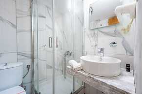 Milonas House Apartments