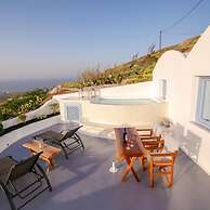 Sun Angelos Oia - Luxury Cave Suites