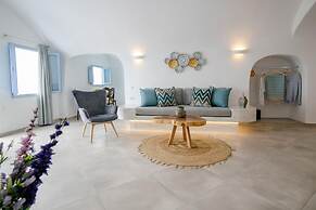 Sun Angelos Oia - Luxury Cave Suites