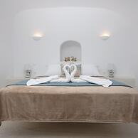 Sun Angelos Oia - Luxury Cave Suites