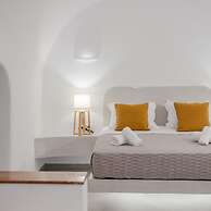 Sun Angelos Oia - Luxury Cave Suites