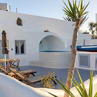 Sun Angelos Oia - Luxury Cave Suites
