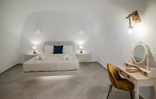 Sun Angelos Oia - Luxury Cave Suites