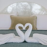 Sun Angelos Oia - Luxury Cave Suites