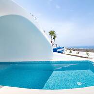 Sun Angelos Oia - Luxury Cave Suites