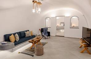 Sun Angelos Oia - Luxury Cave Suites