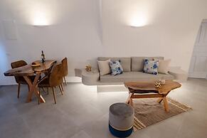 Sun Angelos Oia - Luxury Cave Suites