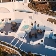 Sun Angelos Oia - Luxury Cave Suites