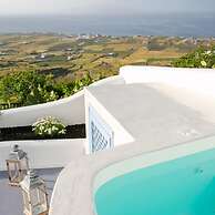 Sun Angelos Oia - Luxury Cave Suites