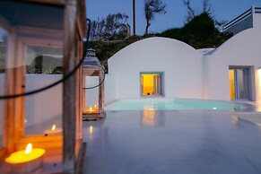 Sun Angelos Oia - Luxury Cave Suites