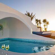 Sun Angelos Oia - Luxury Cave Suites
