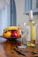 Sun Angelos Oia - Luxury Cave Suites