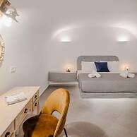 Sun Angelos Oia - Luxury Cave Suites