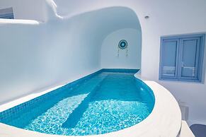 Sun Angelos Oia - Luxury Cave Suites