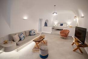 Sun Angelos Oia - Luxury Cave Suites