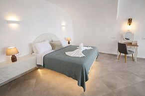Sun Angelos Oia - Luxury Cave Suites